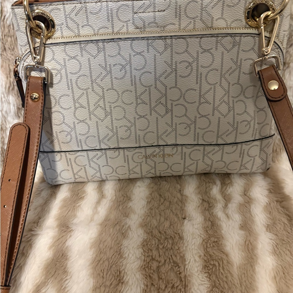 Calvin Klein Beige and Brown Crossbody Bag - Picture 7 of 9